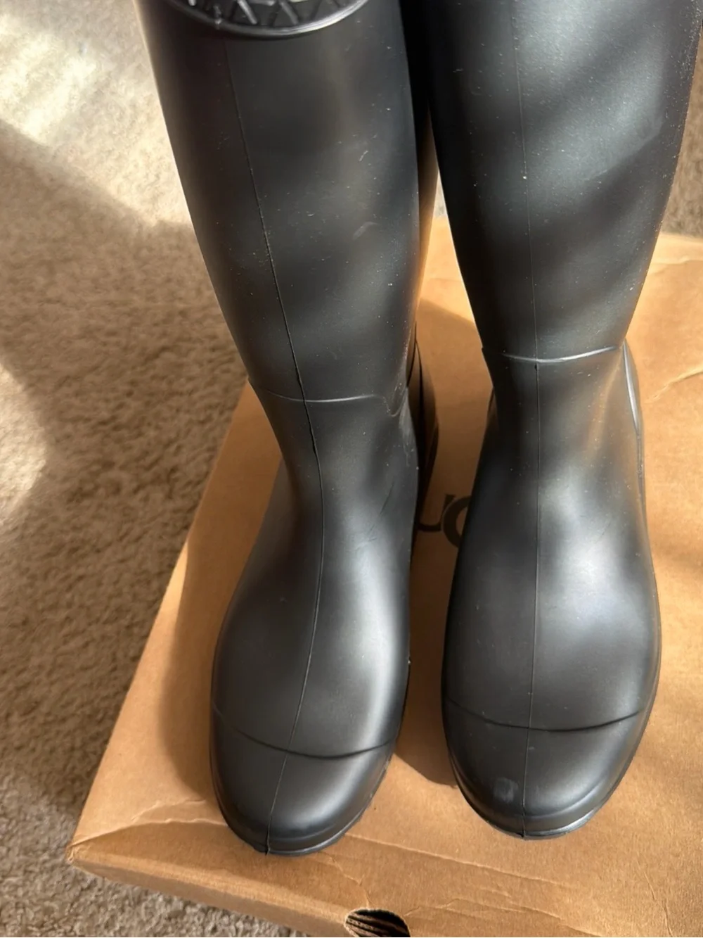 UGG image shows